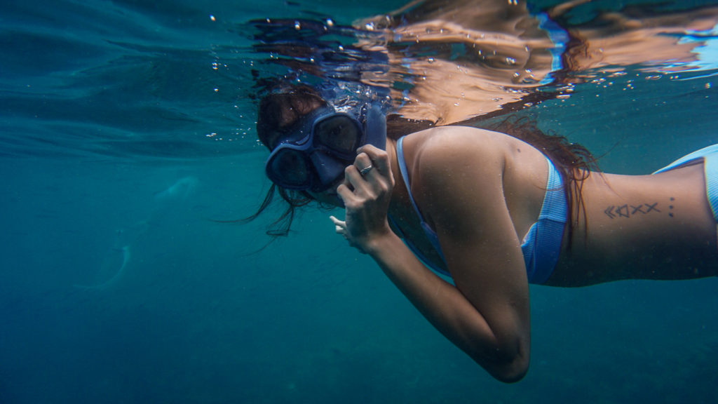 Decathlon's newest low volume freediving mask in use