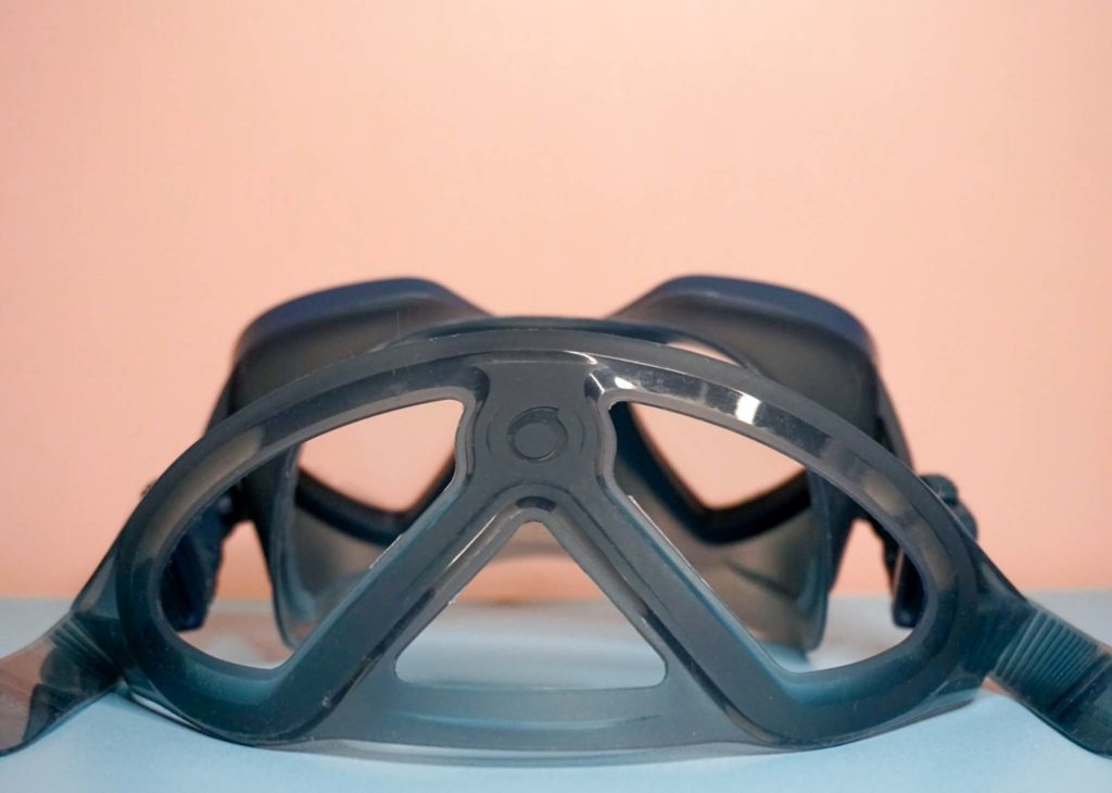 back of Decathlon's newest low volume freediving mask